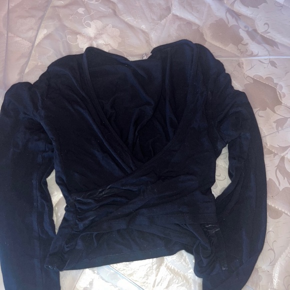 Crossover Top - Picture 1 of 2